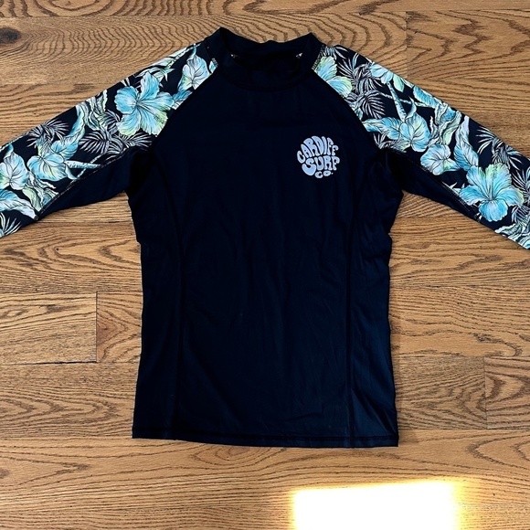 NWOT Rash Guard (unsure of brand) with Cardiff Surf Co Logo (Size L) - Picture 3 of 7